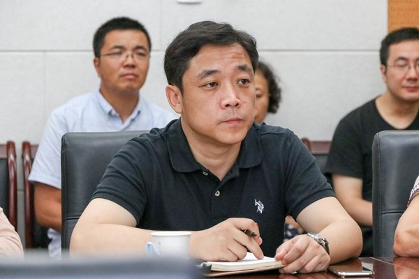 b8bb32dd2a020f4e9a931195b319bc55.jpg 计通学院党委书记蒋韬.jpg