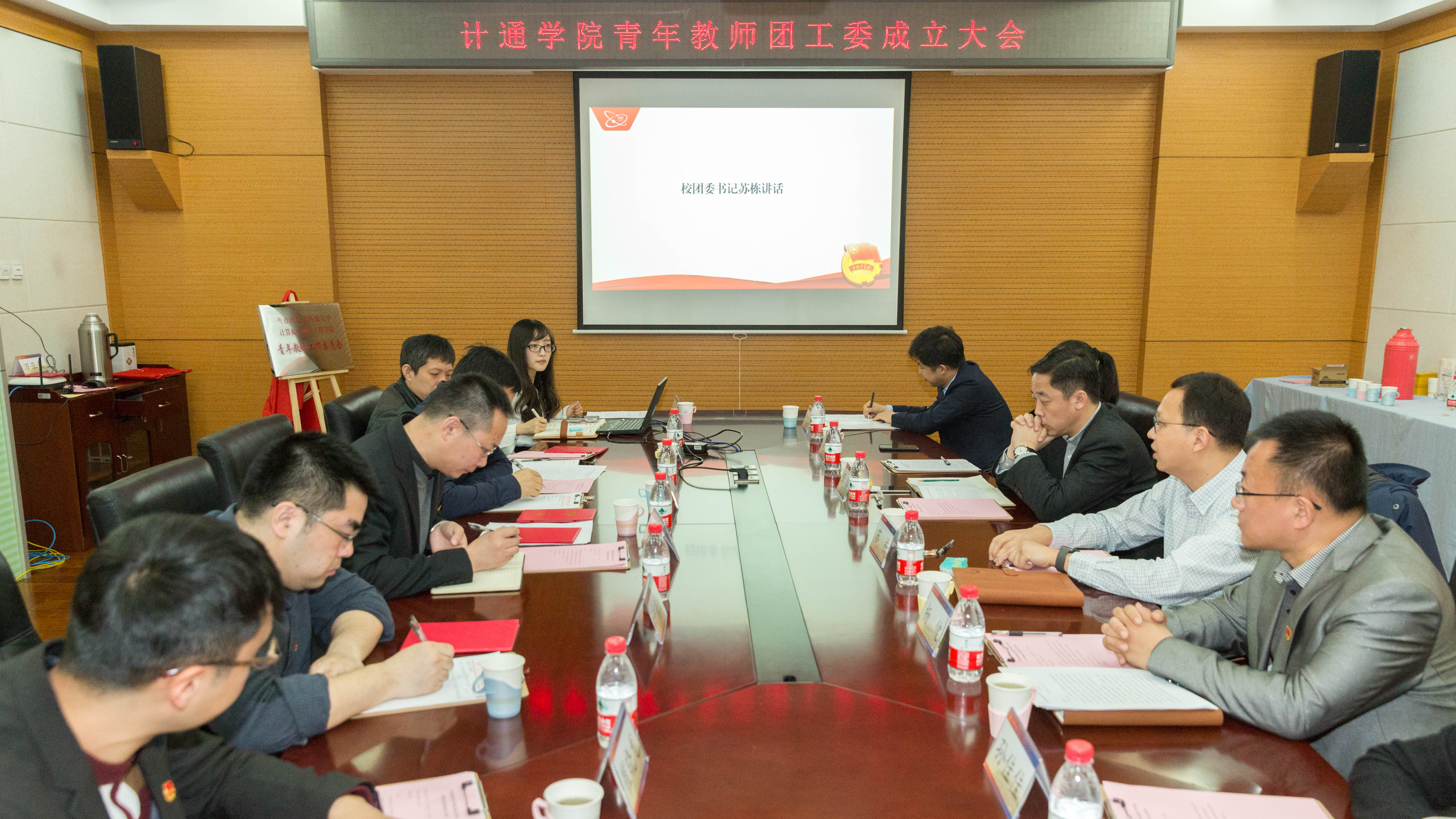 f1cb9c5ec436b31fffb87615ef96c229.jpg f1cb9c5ec436b31fffb87615ef96c229.jpg